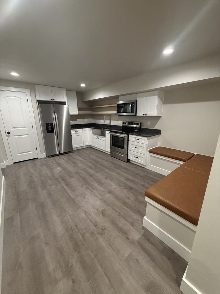 1147 N 200 E #B - Photo 6 of 20