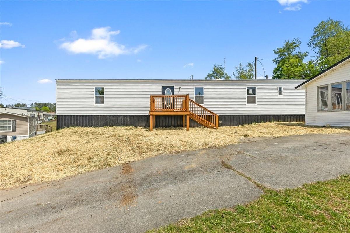 2237 Weaver Pike #NA - Photo 2 of 26