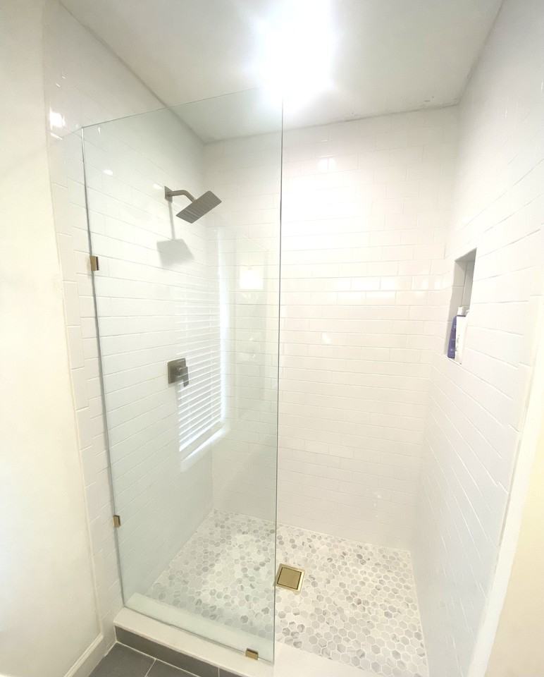 1910 Ne 5th St #8 - Photo 5 of 15