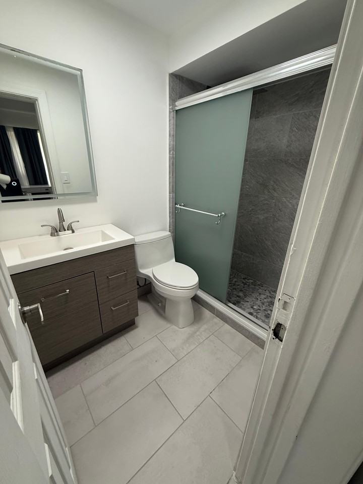 7907 Nw 73rd Ter #1 - Photo 3 of 4