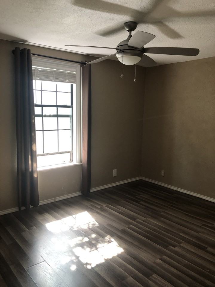2121 Fuller Dr #NA - Photo 6 of 10
