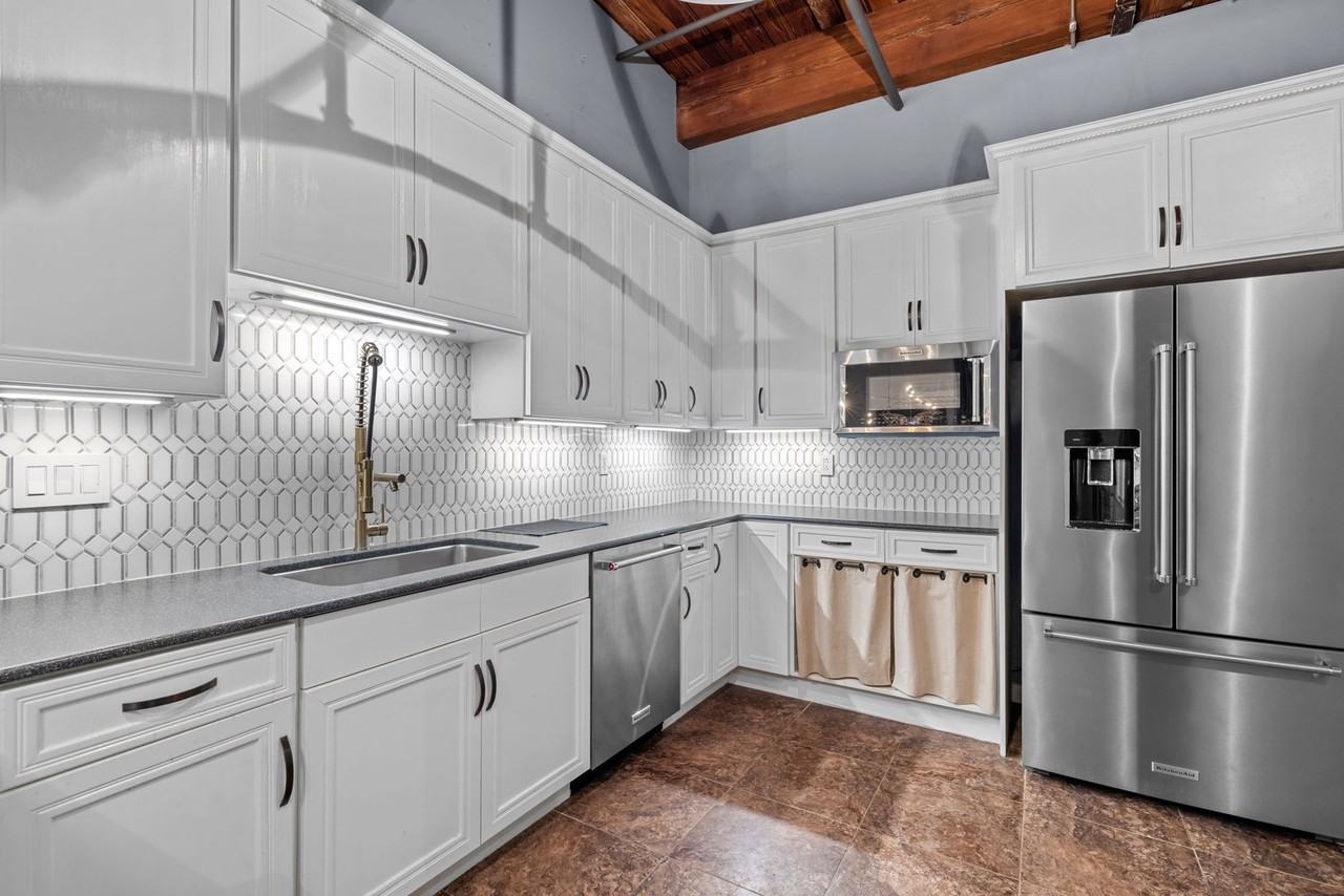 703 N 13th St #NA - Photo 6 of 41