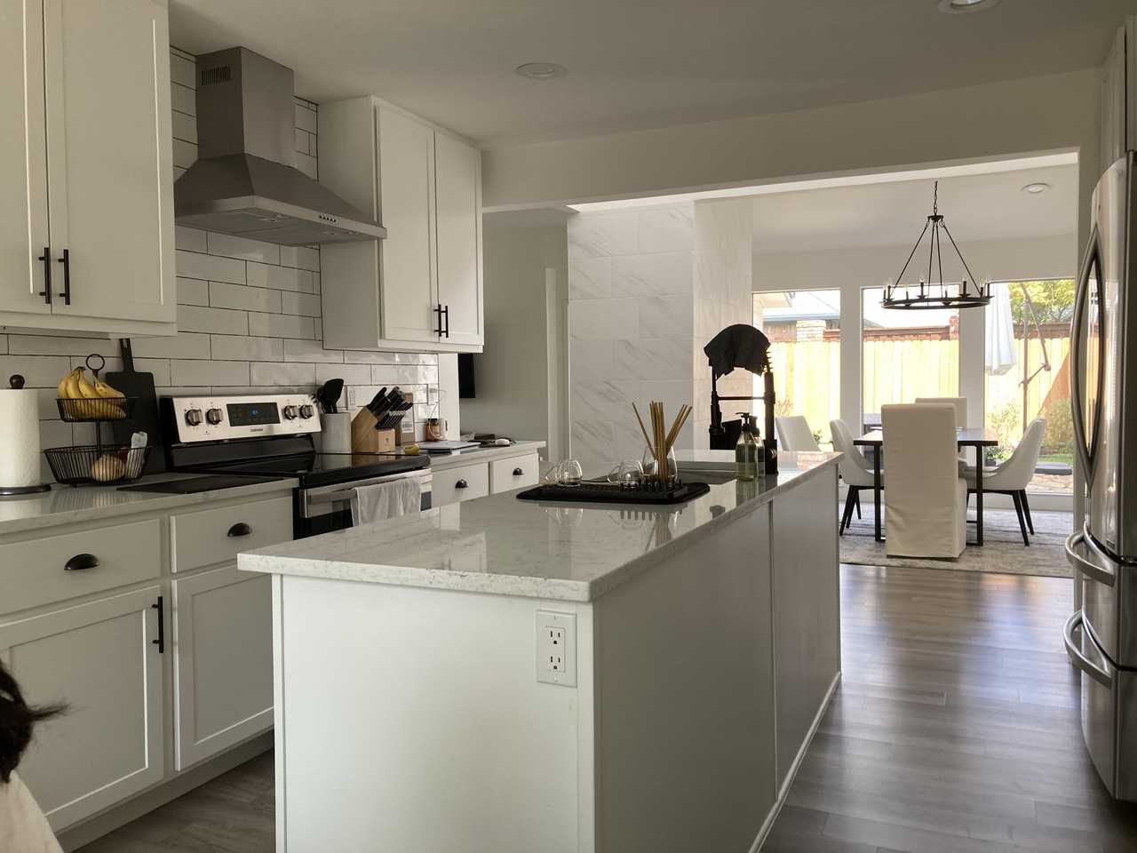 2252 Bunker Hill Cir #NA - Photo 2 of 10