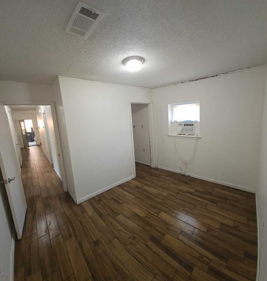 221 Edison Dr #NA - Photo 6 of 19