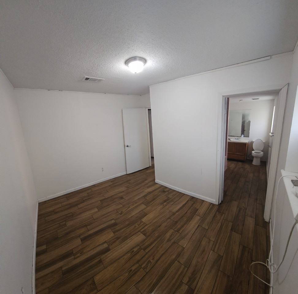 221 Edison Dr #NA - Photo 7 of 19