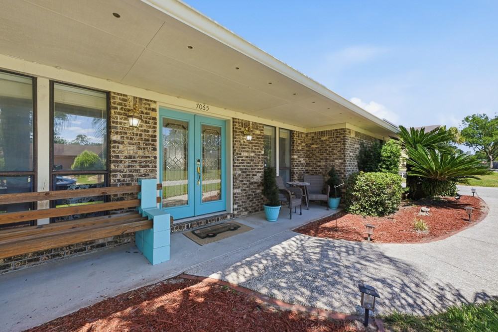 7065 Holiday Hill Ct #NA - Photo 4 of 30
