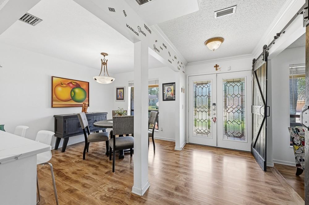 7065 Holiday Hill Ct #NA - Photo 7 of 30