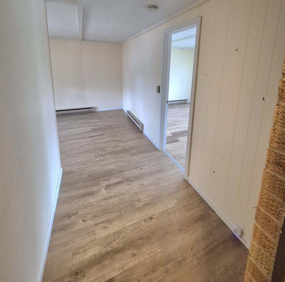 1220 10th Ave N - Photo 6 of 10
