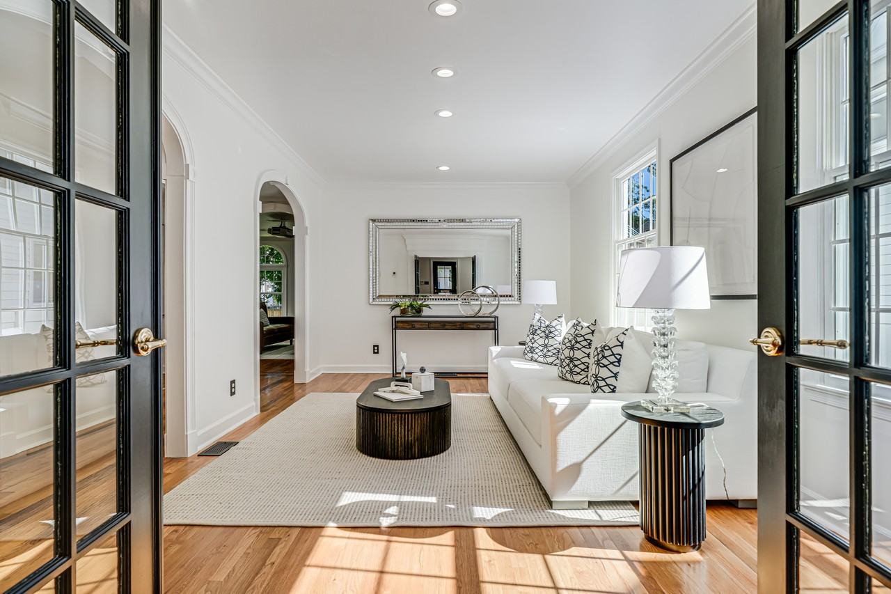 4817 Chevy Chase Blvd #NA - Photo 4 of 30