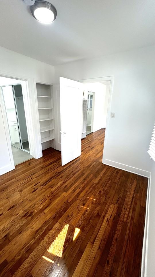 1232 18th Street #A - Photo 6 of 8