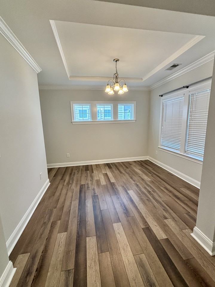 1072 Bellewood Park Dr #NA - Photo 3 of 20