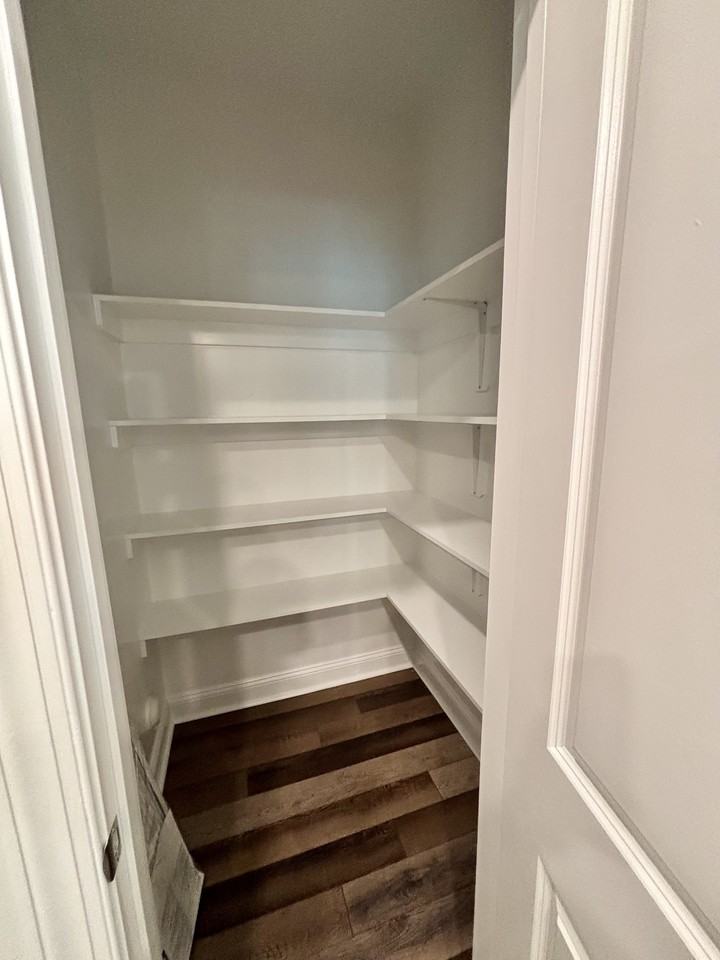 1072 Bellewood Park Dr #NA - Photo 7 of 20