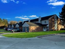 featured image of 370 E 13 Mile Rd