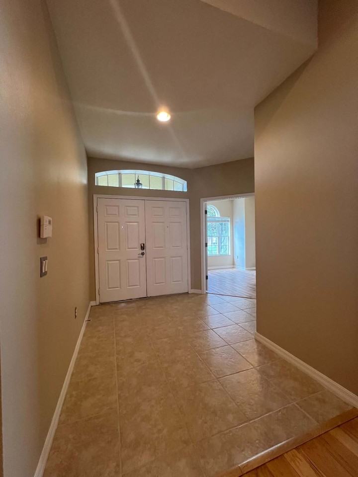 8918 N River Rd #NA - Photo 4 of 30