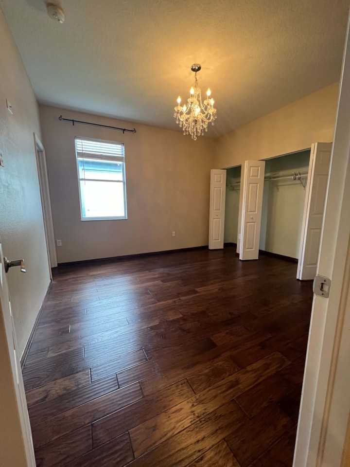 8918 N River Rd #NA - Photo 7 of 30