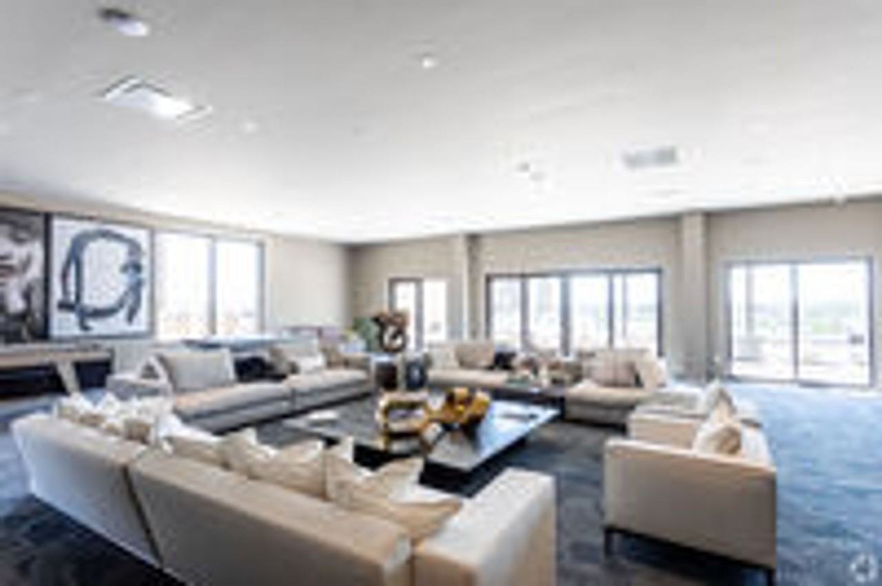 Spectra Pearl - Photo 2 of 16