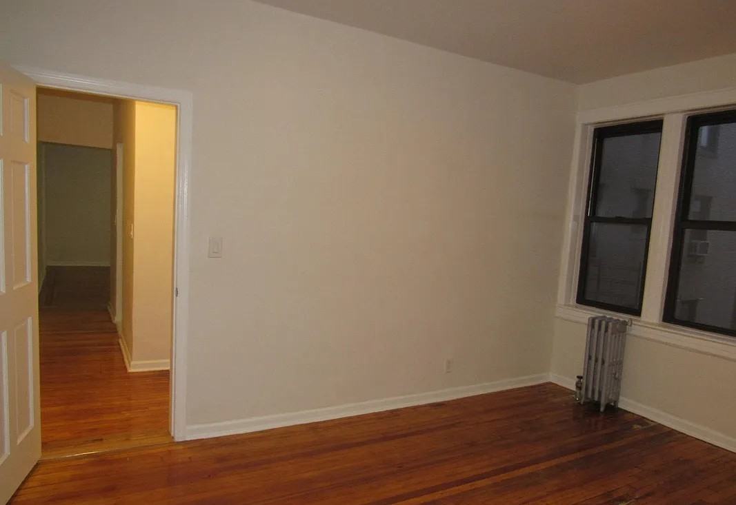 132-70 Sanford Avenue #2M
