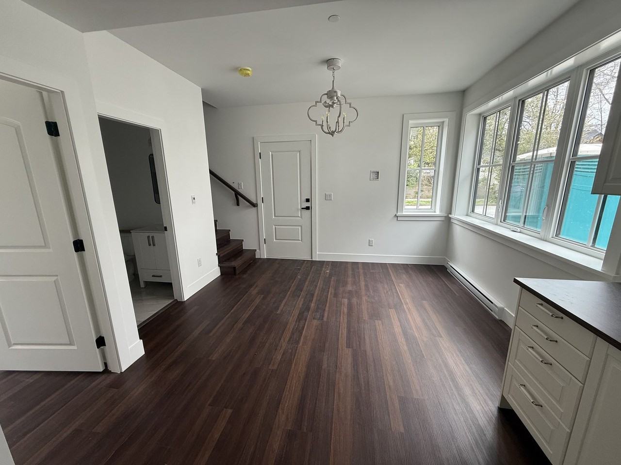 1920 Garden Dr - Photo 4 of 13