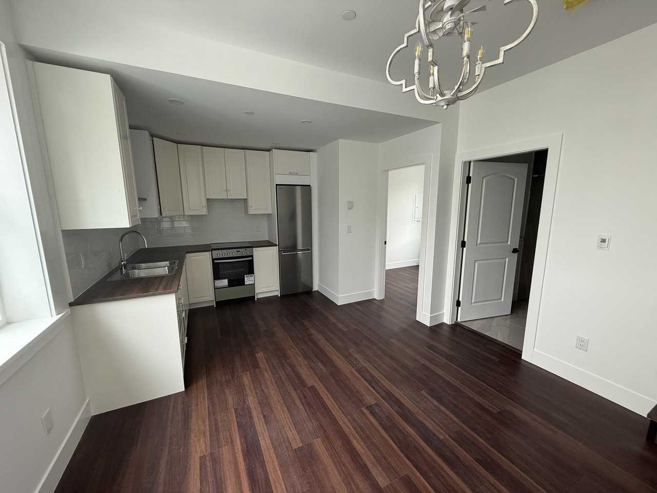1920 Garden Dr - Photo 5 of 13