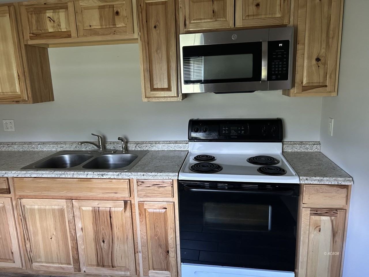 92 Airline Rd - Photo 3 of 10