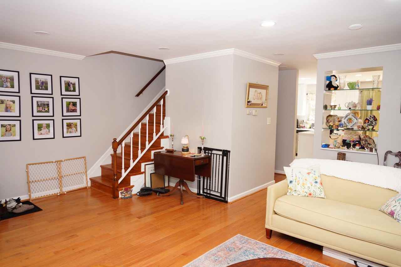 8 Cross Falls Circle - Photo 7 of 19