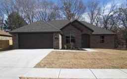 706 Oakley St - Photo 1 of 1