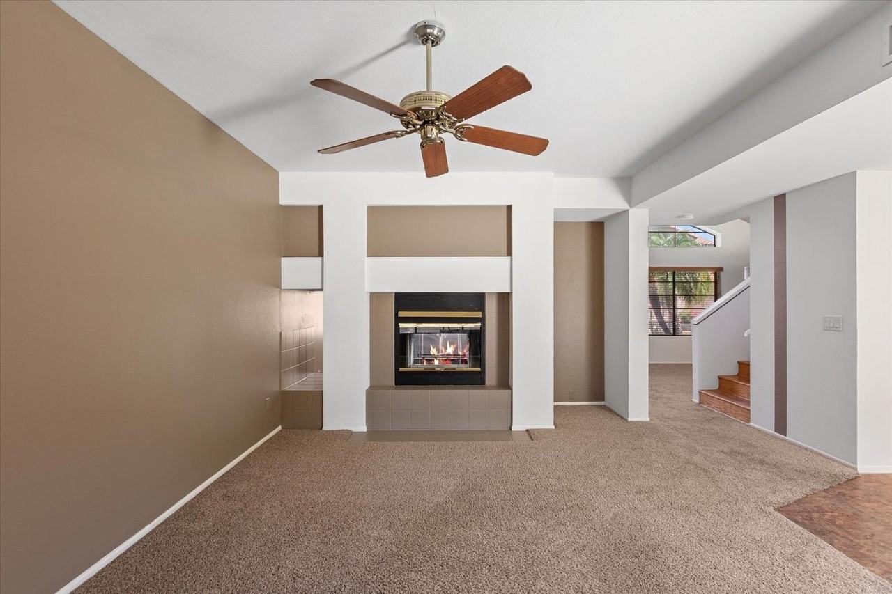 18416 N 46th Pl - Photo 4 of 22