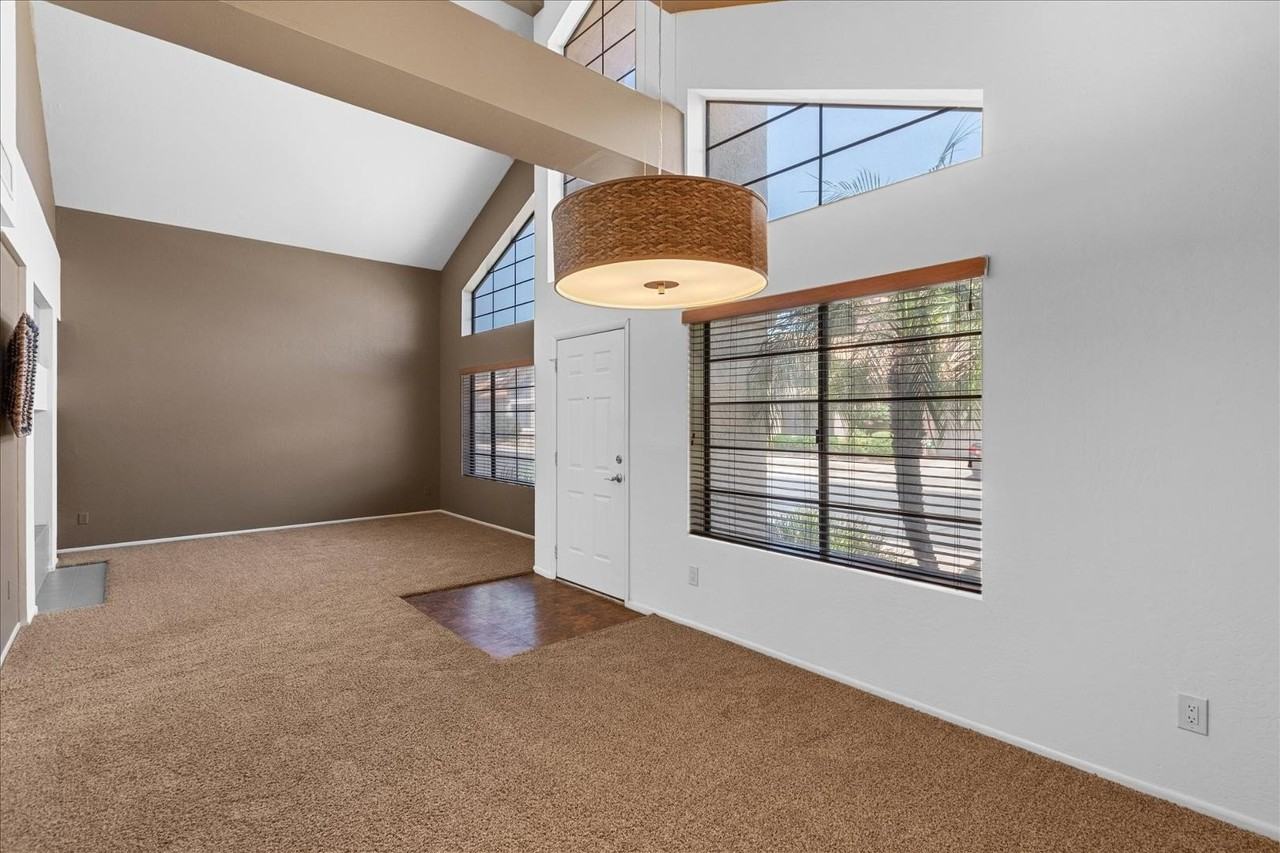 18416 N 46th Pl - Photo 6 of 22
