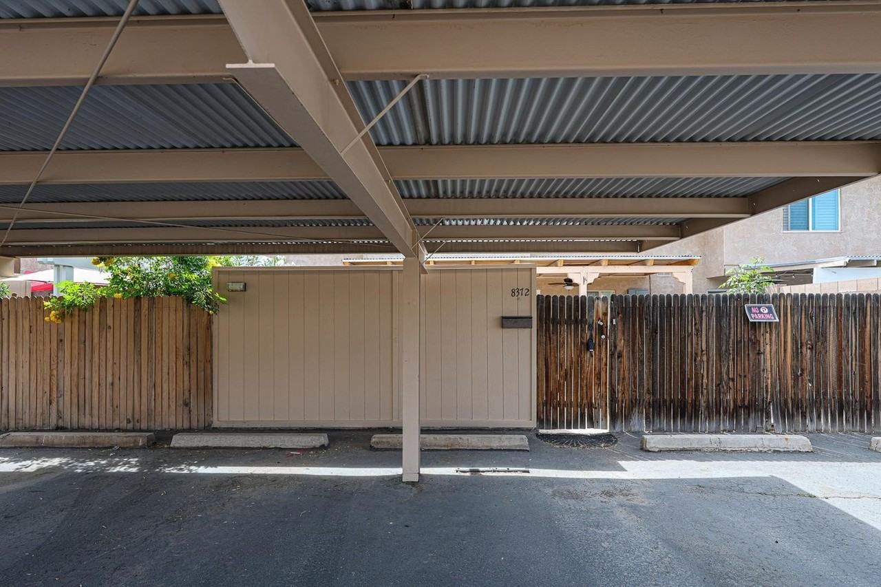 8372 E Solano Dr - Photo 4 of 50