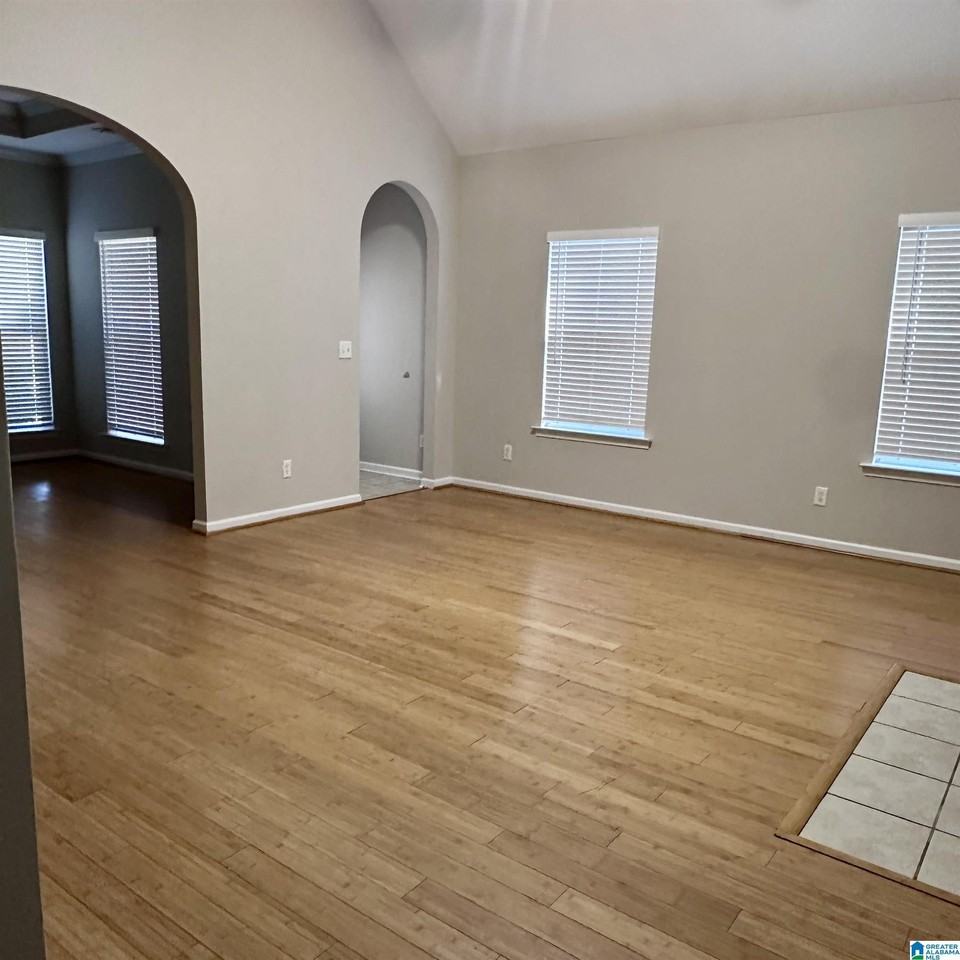 5272 Promenade Dr - Photo 3 of 21