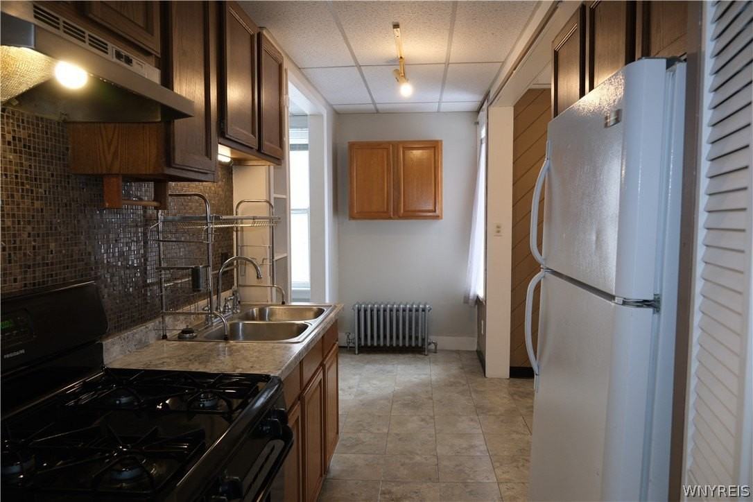 96 Fargo Ave #REAR - Photo 3 of 9