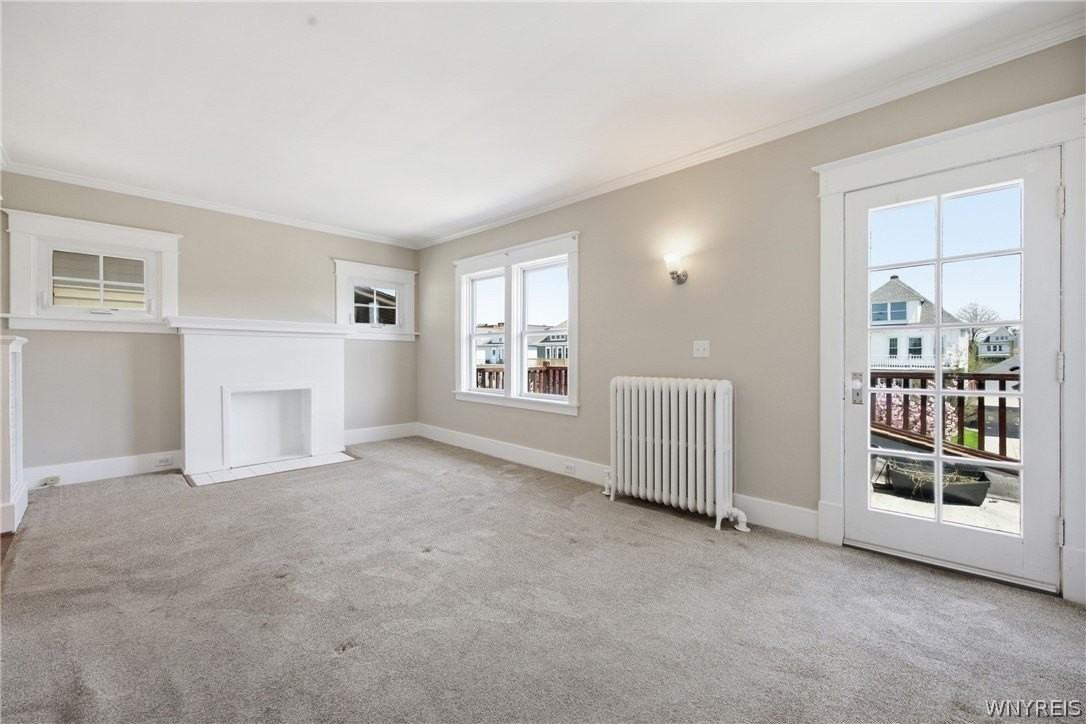 68 N Park Ave - Photo 4 of 19