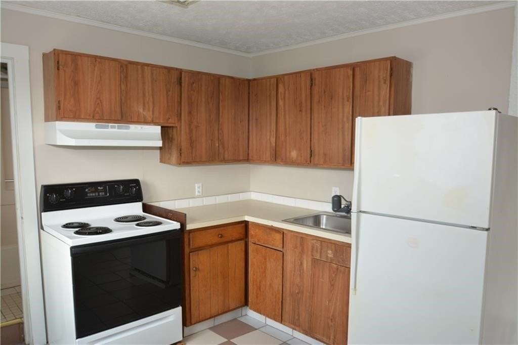 4395 Nine Mile - Unit A1 - Photo 2 of 12