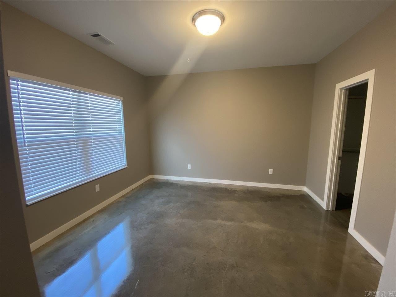 410 S Market - Photo 3 of 14