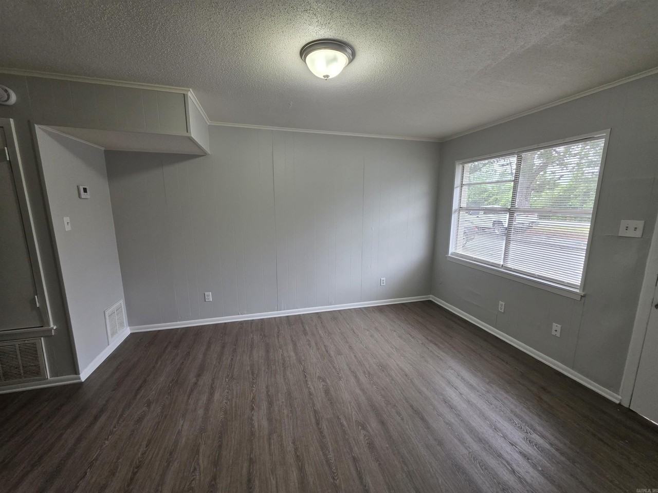 3017 Parkway Dr - Photo 5 of 16