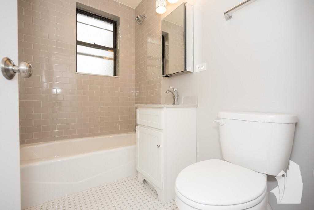 817 W Lakeside Pl #206 - Photo 7 of 9