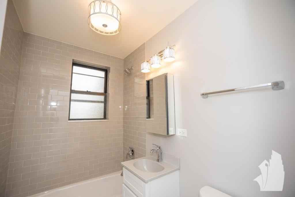 817 W Lakeside Pl #611 - Photo 6 of 10