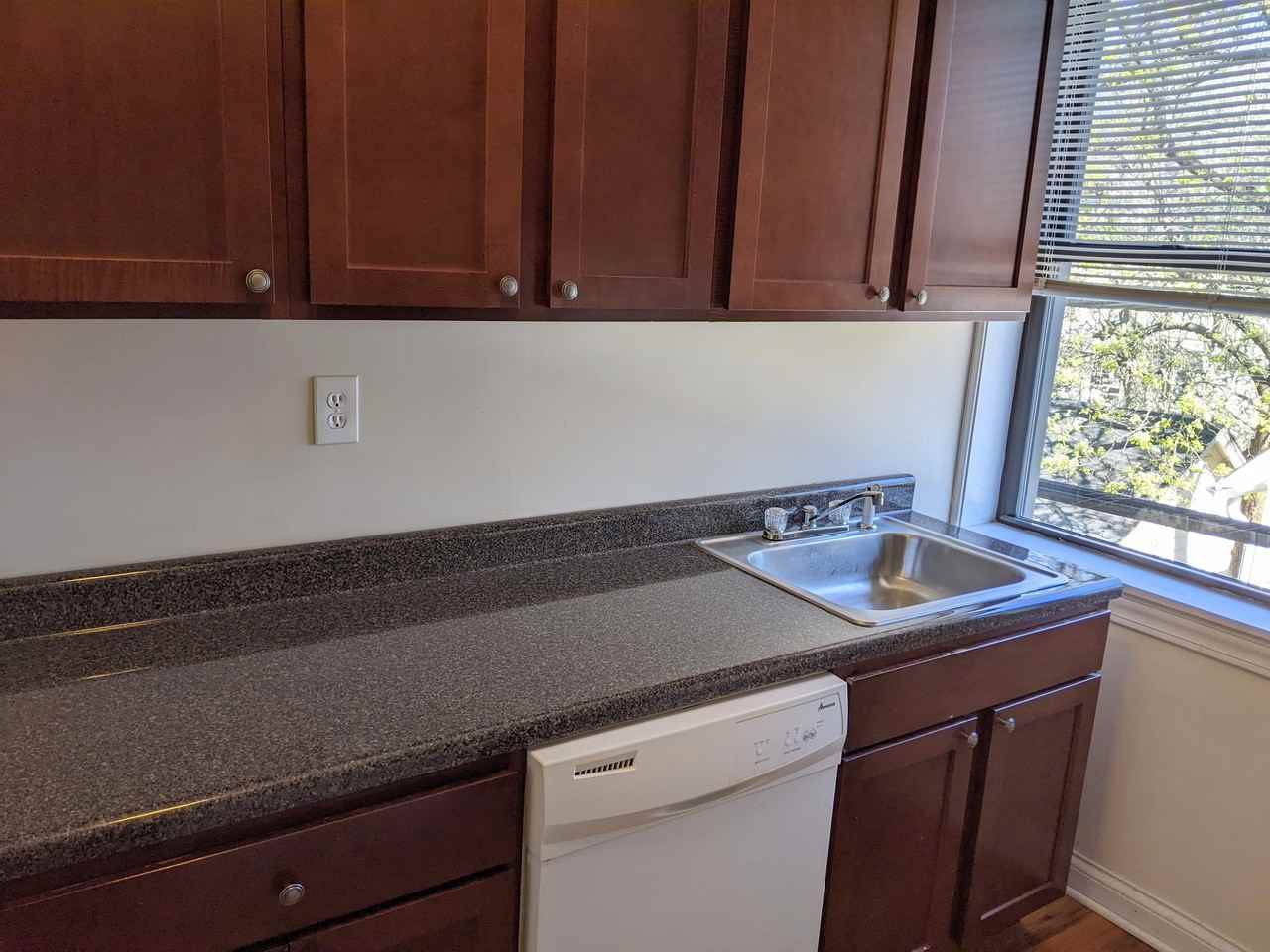 1313 Oak Ave #1319C2 - Photo 7 of 12
