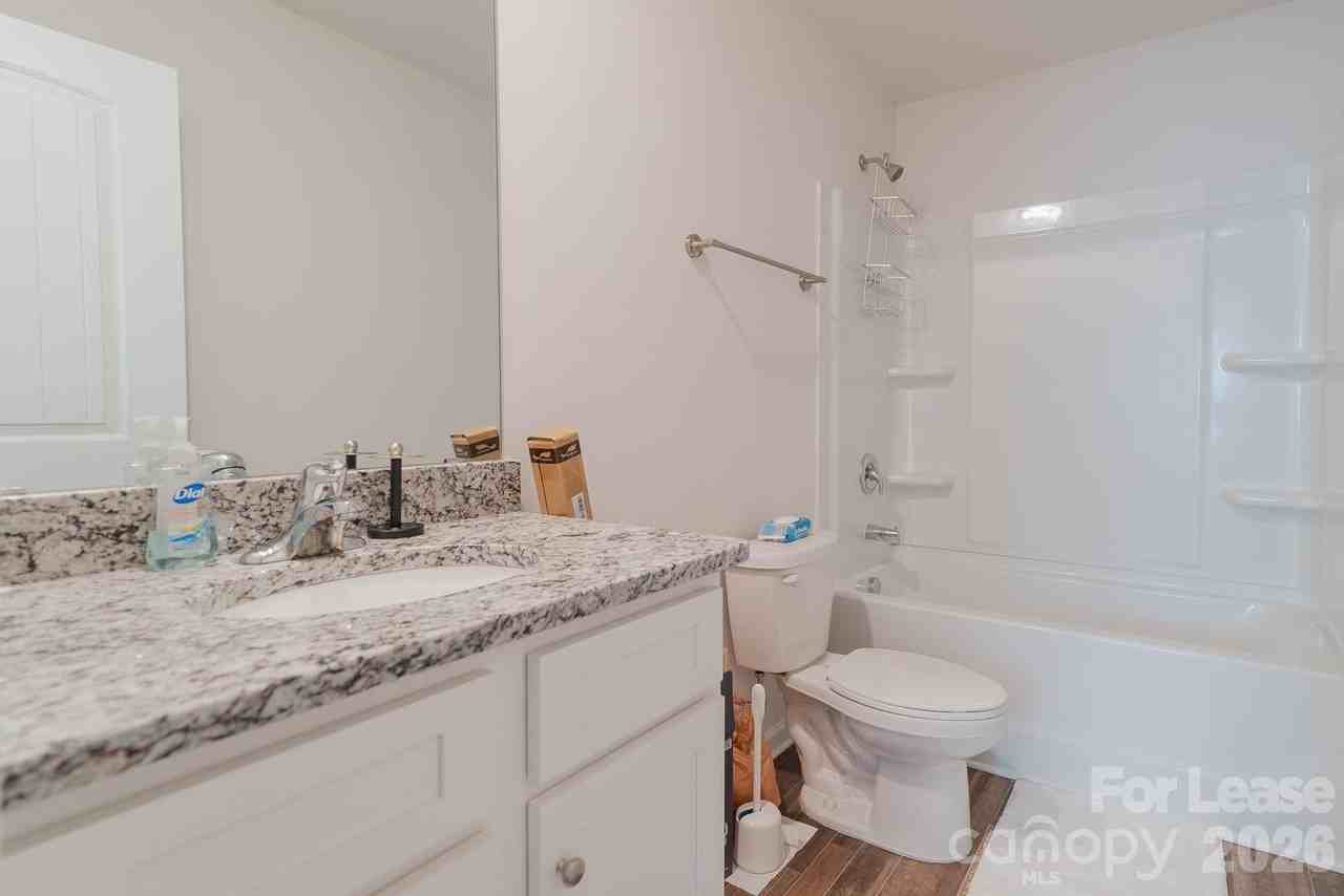 346 Kenyon Dr - Photo 4 of 11