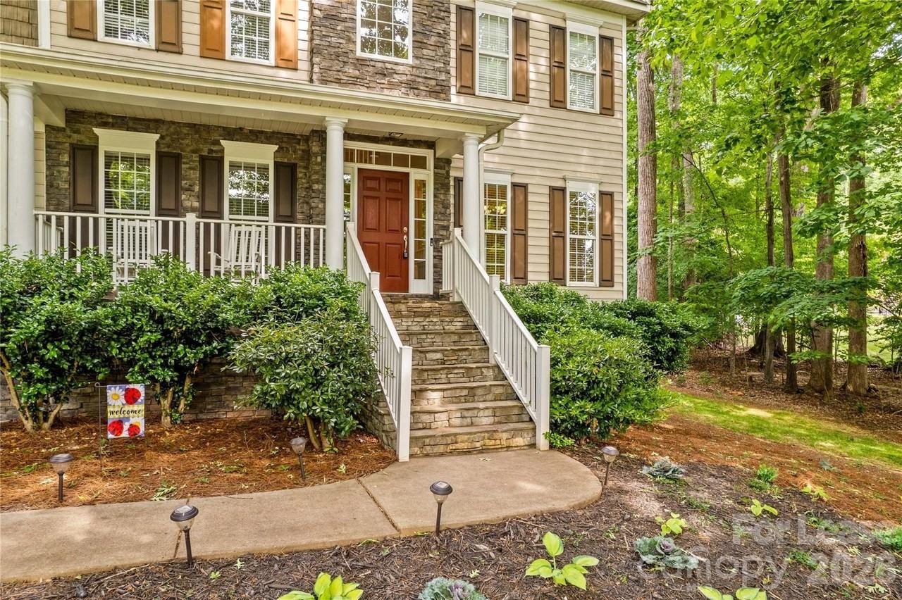 155 Culpeze Rd - Photo 3 of 48