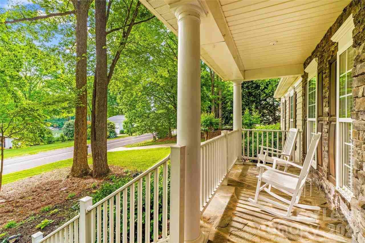 155 Culpeze Rd - Photo 4 of 48