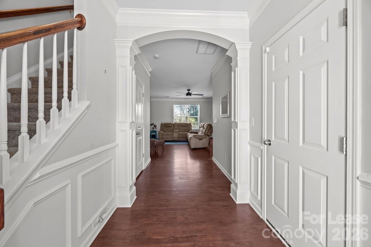 2707 Hunters Moon Ln - Photo 2 of 24
