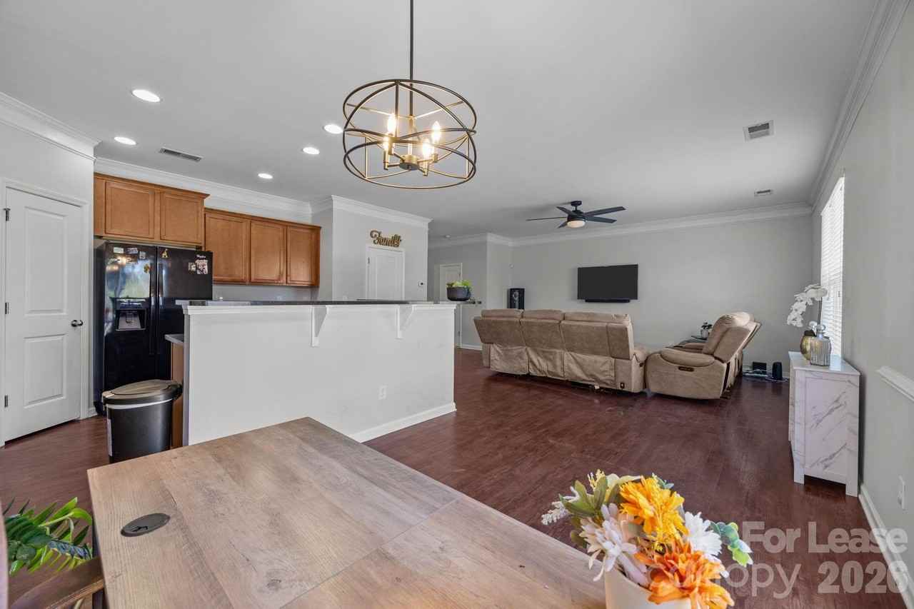 2707 Hunters Moon Ln - Photo 6 of 24