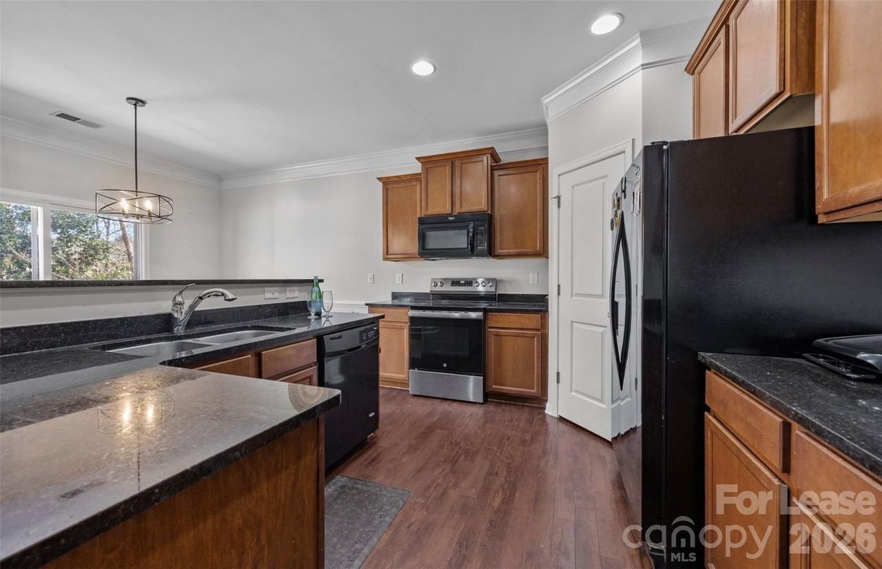 2707 Hunters Moon Ln - Photo 7 of 24