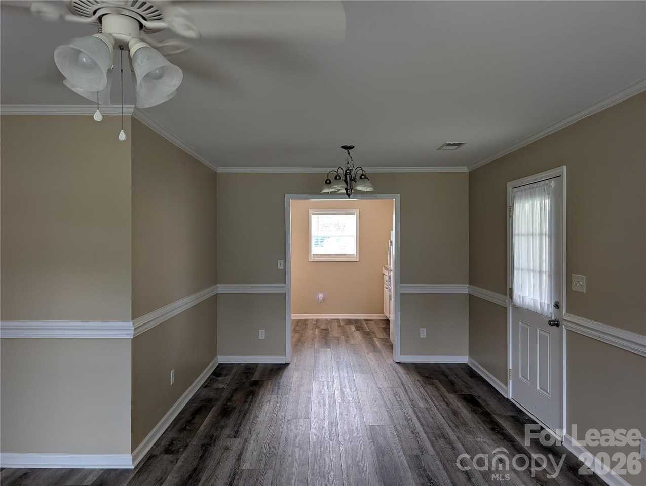 421 West Ave W - Photo 3 of 19