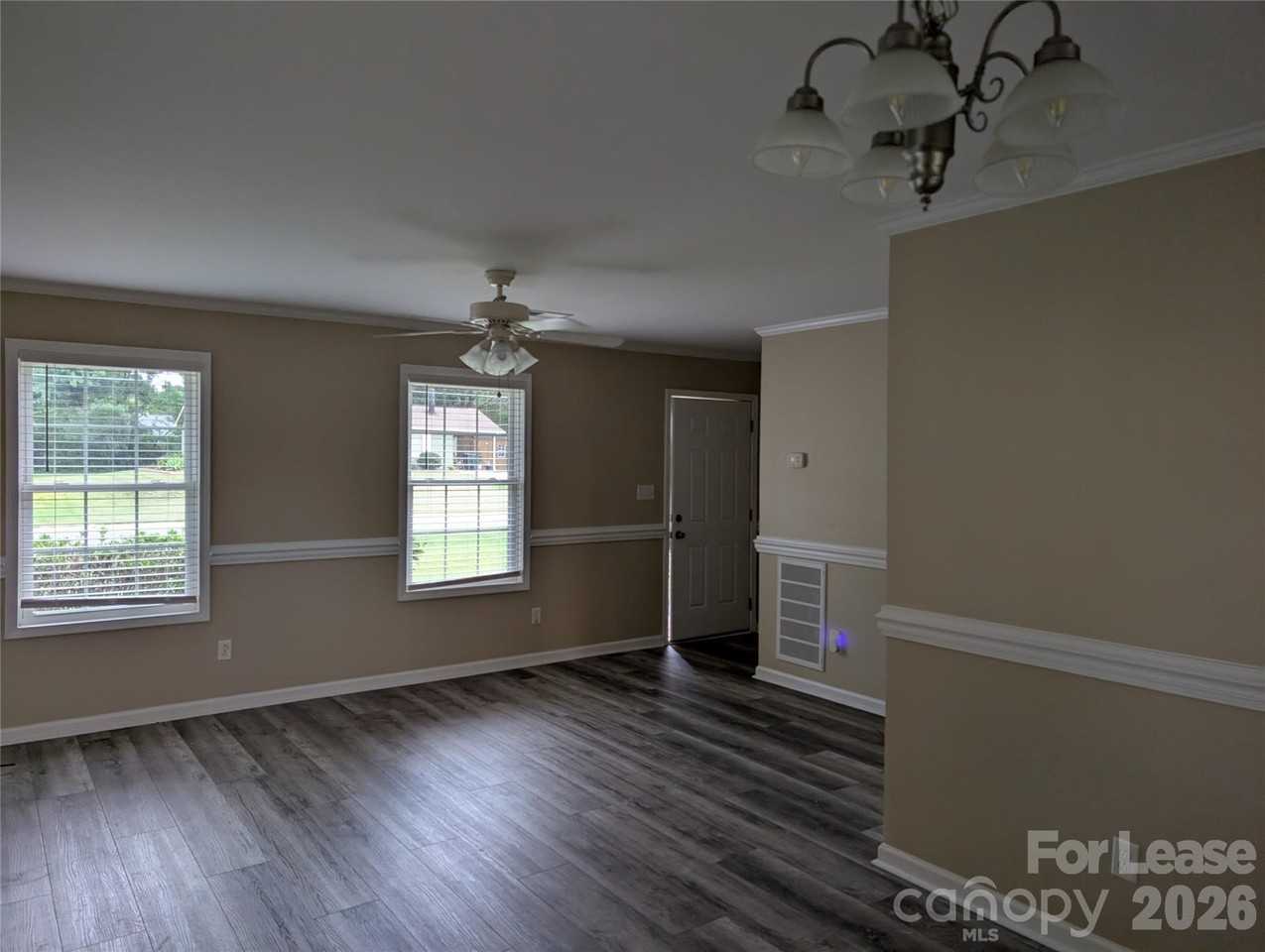 421 West Ave W - Photo 5 of 19