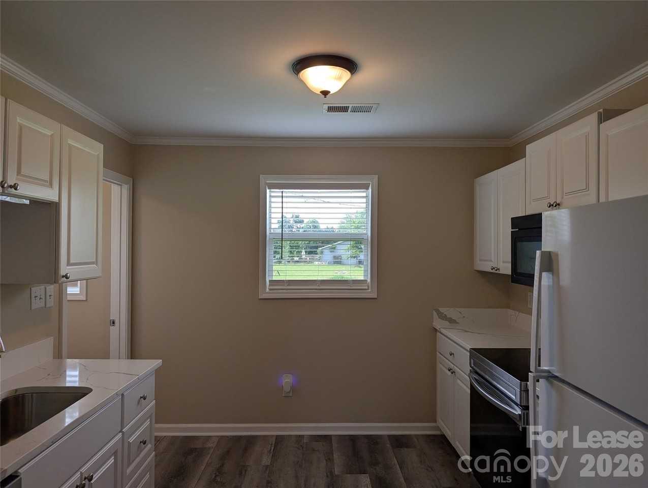 421 West Ave W - Photo 6 of 19
