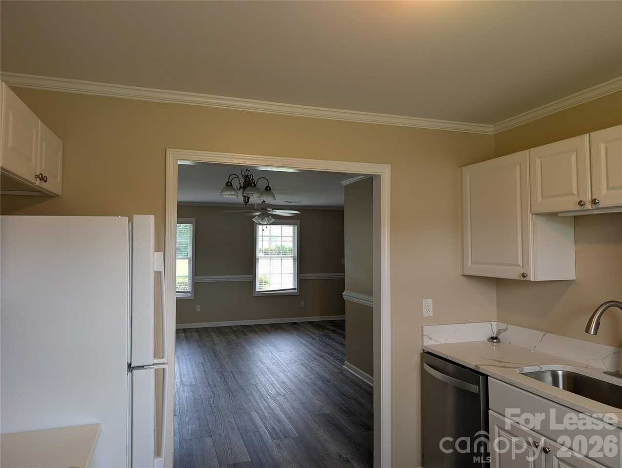 421 West Ave W - Photo 7 of 19