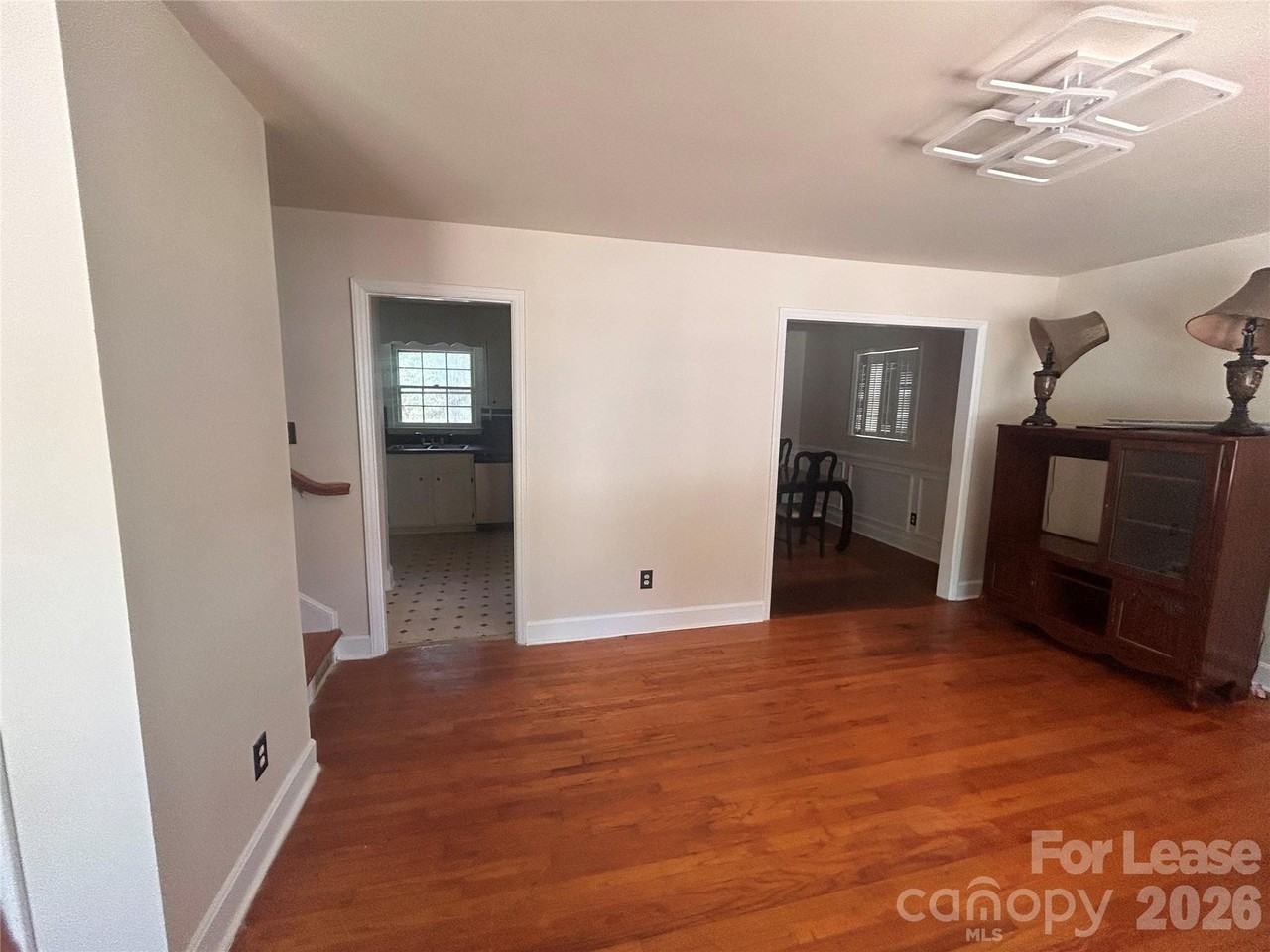 1616 Weststone Dr - Photo 2 of 7
