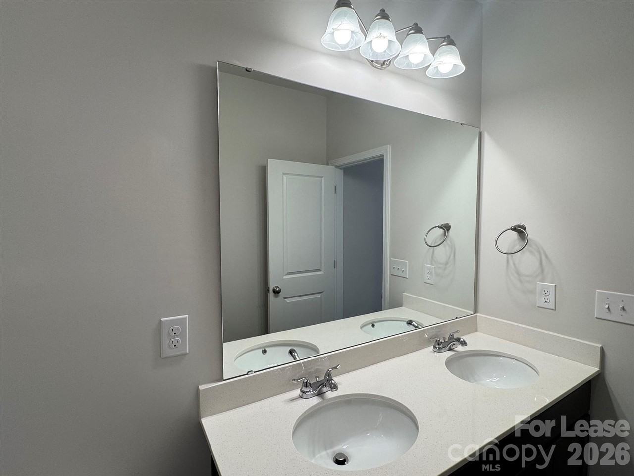 106 Titanium Dr - Photo 3 of 13